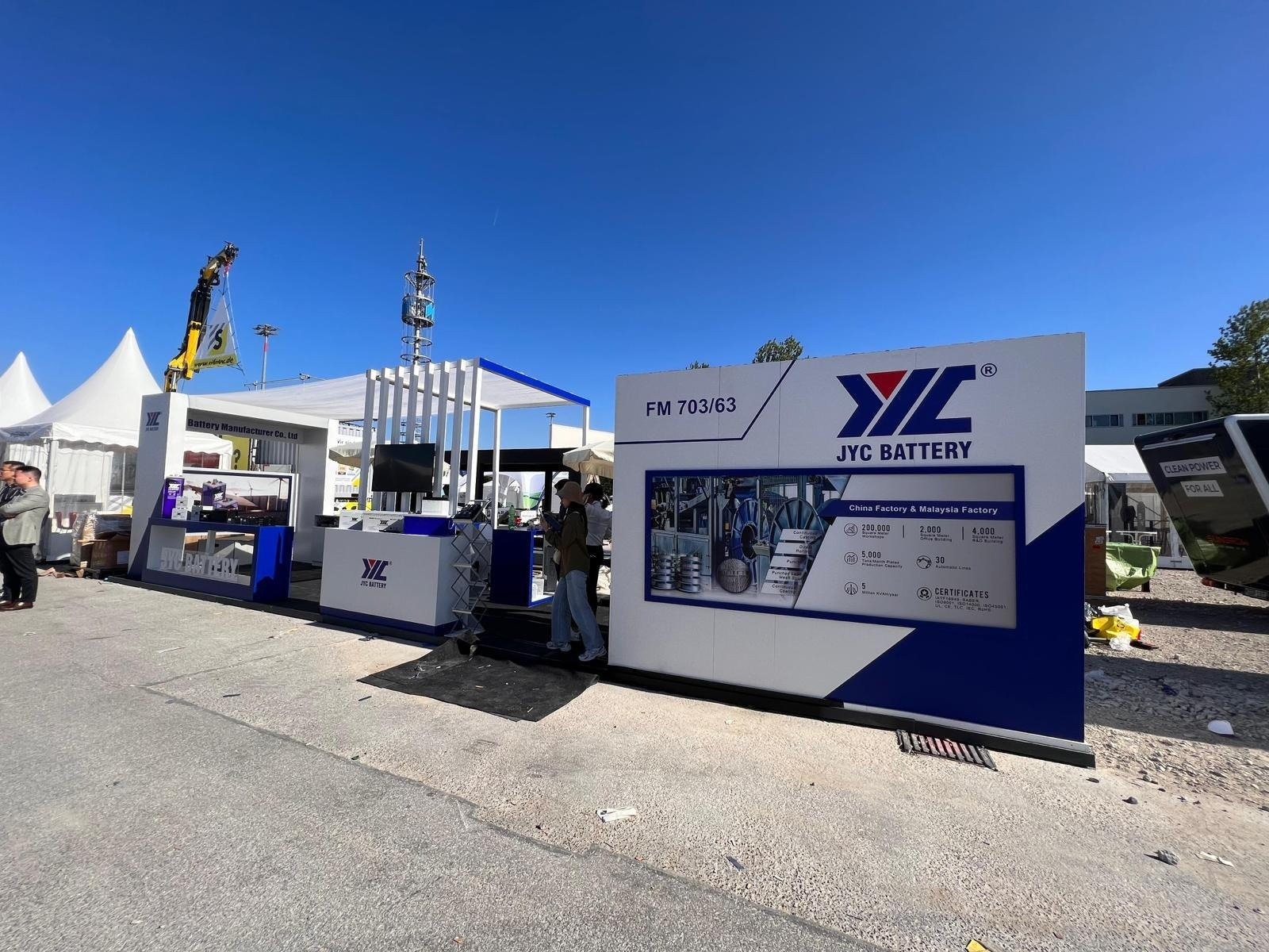 Jyc Batterie / Messestand